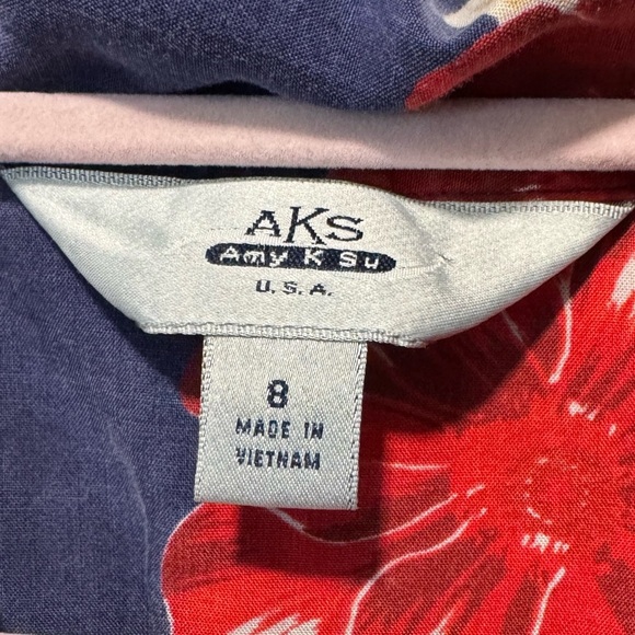 Red and White Shift Midi Dress with Notched Collar - Picture 2 of 4